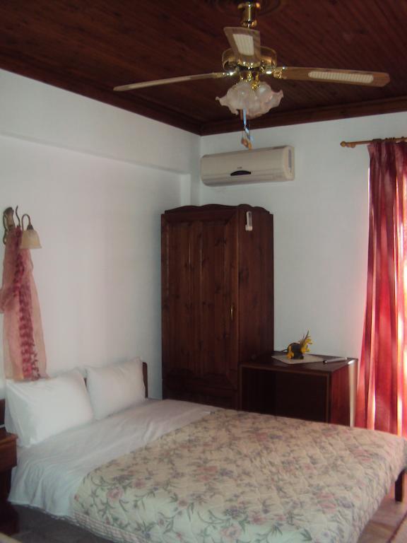 Vassilis Guesthouse Rapsáni Quarto foto